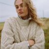 Aran-polo met kabelpatroon