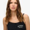 Athletic Essentials geborduurde cami-top met knoopjes