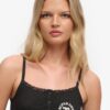 Athletic Essentials geborduurde cami-top met knoopjes
