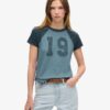 Athletic Essentials Raglan getailleerd T-shirt Athletic Essentials Raglan getailleerd T-shirt