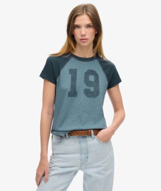 Athletic Essentials Raglan getailleerd T-shirt