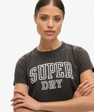 Athletic Essentials T-shirt met print en getailleerde pasvorm