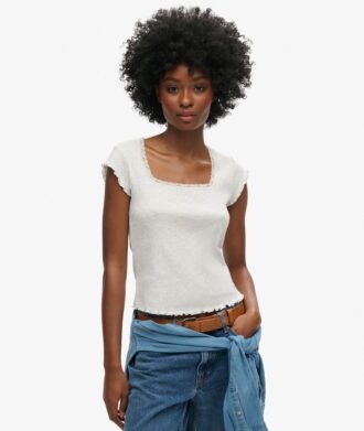 Athletic Essentials Top met vierkante hals