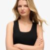 Athletic Essentials Vintage vest met kanten rand