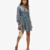 Bedrukte metallic mini-jurk met lange mouwen