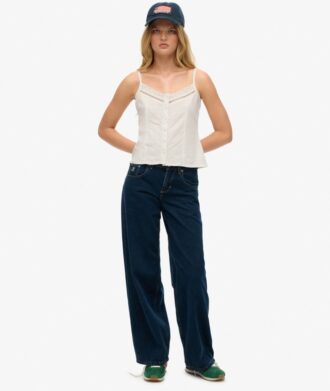 Cami-top met knoopsluiting en kant