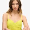 Crop-top met ruches en mesh