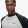 Essential Logo Baseball-shirt met lange mouwen Essential Logo Baseball-shirt met lange mouwen