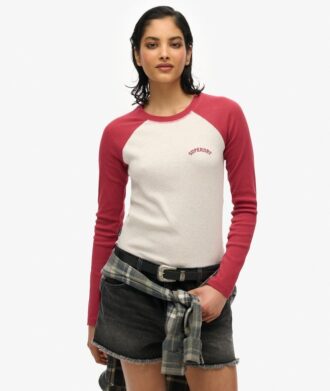 Essential Logo geribbeld baseballshirt met lange mouwen