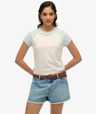 Essential Logo Raglan T-shirt van Organic Cotton