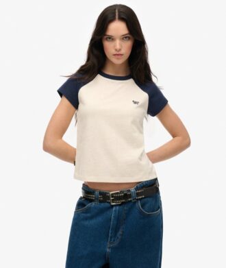 Essential Logo Raglan T-shirt van Organic Cotton