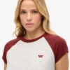 Essential Logo Raglan T-shirt van Organic Cotton Essential Logo Raglan T-shirt van Organic Cotton