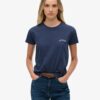 Essential Logo T-shirt met getailleerde pasvorm Essential Logo T-shirt met getailleerde pasvorm