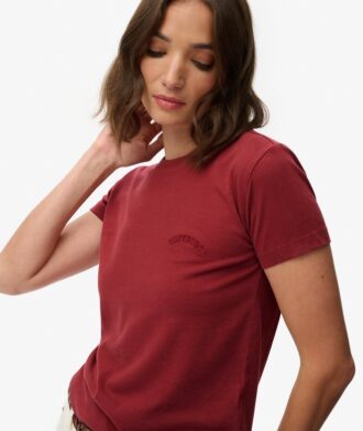 Essential Logo T-shirt met getailleerde pasvorm