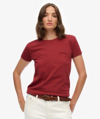 Essential Logo T-shirt met getailleerde pasvorm