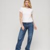 Essential Logo T-shirt met getailleerde pasvorm Essential Logo T-shirt met getailleerde pasvorm