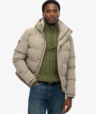 Everest kort pufferjack met capuchon