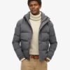 Everest kort pufferjack met capuchon Everest kort pufferjack met capuchon