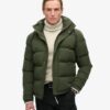Everest kort pufferjack met capuchon