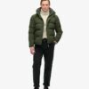 Everest kort pufferjack met capuchon