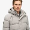 Everest kort pufferjack met capuchon