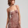 Fluwelen mini-cami-jurk met cups Fluwelen mini-cami-jurk met cups