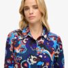 Getailleerd 70s-overhemd met print Getailleerd 70s-overhemd met print