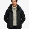 Hooded Mountain Sd-windjack met capuchon Hooded Mountain Sd-windjack met capuchon