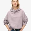 Hoodie met overgeverfd logo