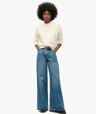 Jeans met wijde pijpen en onafgewerkte zoom