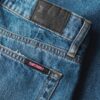 Jeans met wijde pijpen en onafgewerkte zoom