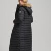 Lange, licht gewatteide Puffer-Puffer-Jacke mit Hooded-Capuchon aus Imitatbont Lange, licht gewatteide Puffer-Puffer-Jacke mit Hooded-Capuchon aus Imitatbont