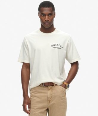 Losvallend T-shirt met tattoo-afbeelding op de rug