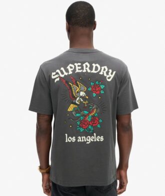 Losvallend T-shirt met tattoo-afbeelding op de rug