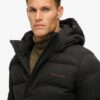 Microfibre sportpufferjack met capuchon