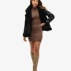 Mini-jurk met hoge hals en lange mouwen van jersey