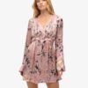 Mini-jurk met jacquard en uitlopende mouwen