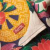 Mouwloze mini-jurk met hoge hals