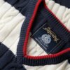 Oversized trui met strepen en kabelpatroon en V-hals Oversized trui met strepen en kabelpatroon en V-hals