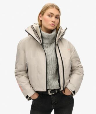 Sd-windjack met hood en borduursel