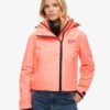 Sd-windjack met hood en borduursel Sd-windjack met hood en borduursel