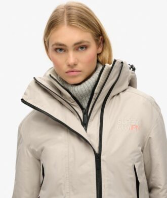 Sd-windjack met hood en borduursel