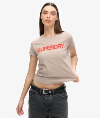 Sportswear Logo T-shirt met getailleerde pasvorm