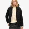 Storm Hybrid gewatteerde jas met capuchon Storm Hybrid gewatteerde jas met capuchon