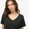 Studios Slub T-shirt met geborduurde V-hals