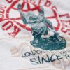 Superdry X Komodo Globetrotter getailleerd T-shirt Superdry X Komodo Globetrotter getailleerd T-shirt