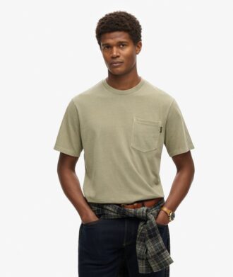 T-shirt met contrasterende stiksels op de zak