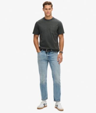 T-shirt met contrasterende stiksels op de zak