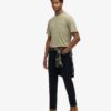 T-shirt met contrasterende stiksels op de zak