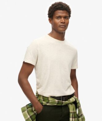 T-shirt met ronde hals en korte mouwen in shorts